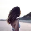 Oser la couleur noir sur les cheveux : maîtriser les colorations permanentes sans sacrifier la brillance